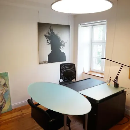 Kuenstler-wohnraum * Beverungen