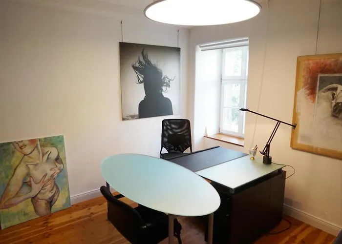 Kuenstler-wohnraum * Beverungen