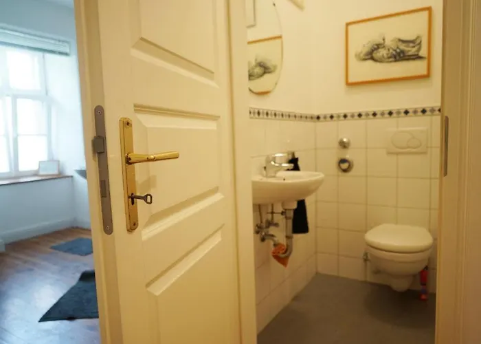 Kuenstler-wohnraum Pansiyon