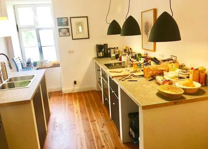 Kuenstler-wohnraum Pansiyon